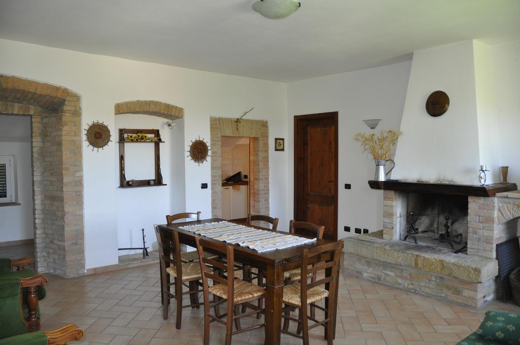 Fattoria Di Rigone Villa Coltavolino Room photo